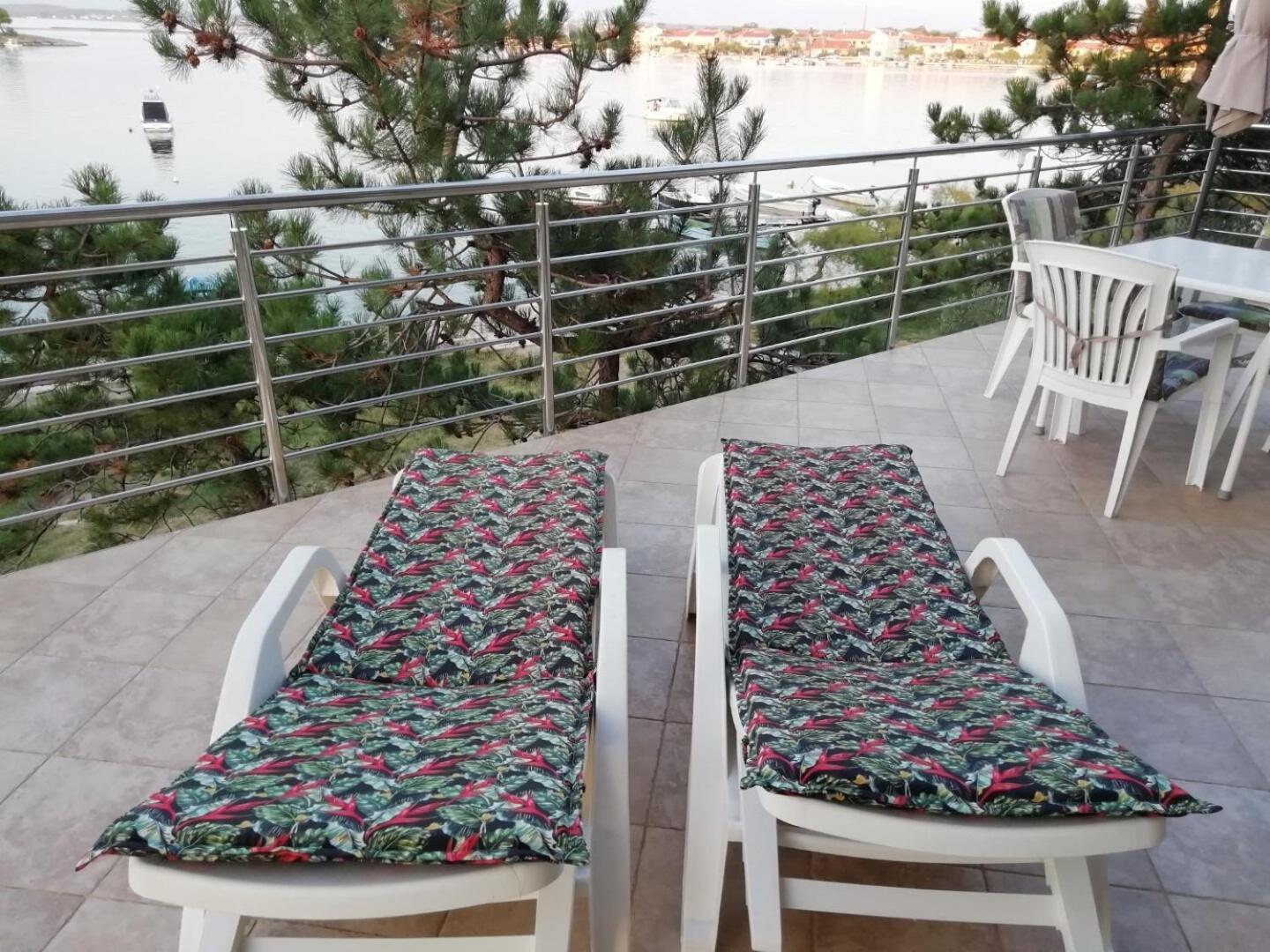 Apartments Ljilja Нин Экстерьер фото
